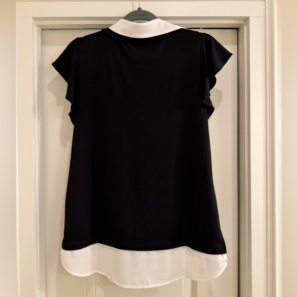 Adrianna Papell Black and White V-Neck Blouse - Picture 4 of 4